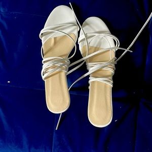 Never worn, Lace white heels